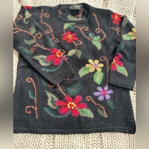 La Vicunita Alpaca Floral Sweater
